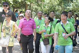 承偉人豪情壯志，共筑“綠之韻夢(mèng)”——綠之韻營(yíng)銷精英2013韶山紅色之旅