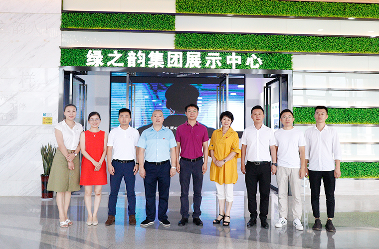 共青團長沙市委青年發(fā)展部部長馮石磊一行蒞臨綠之韻調(diào)研指導